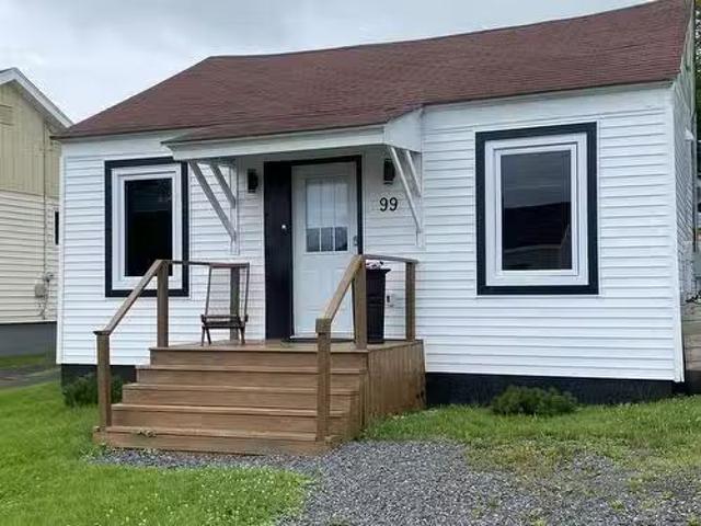 House for sale in Pictou, Nova Scotia