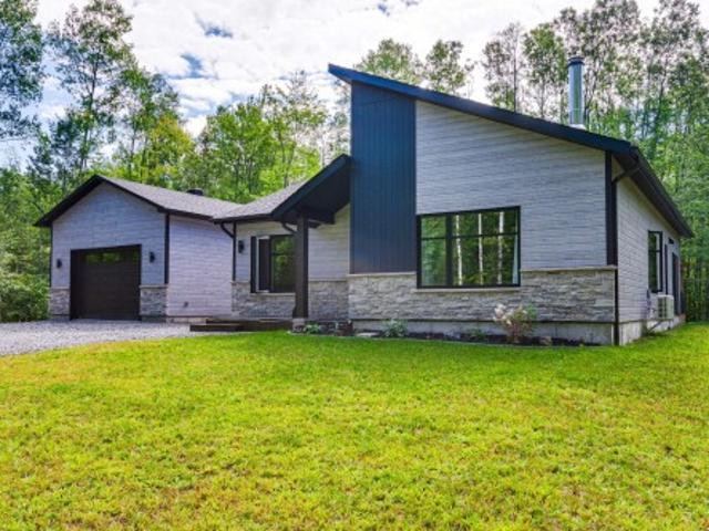 House for sale in Val-des-bois, Quebec