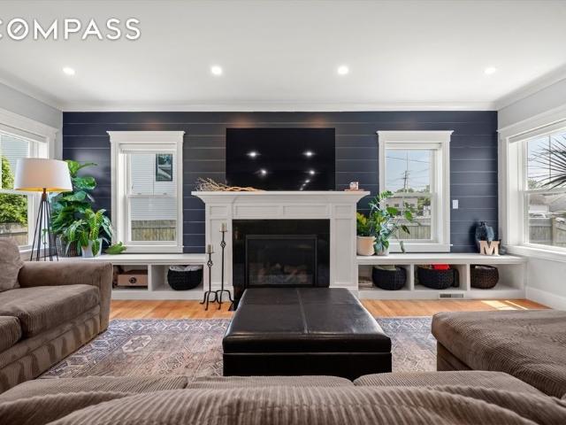 Property for rent in Auburndale, Massachusetts