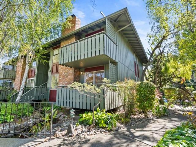 Condo for sale in Mountain View, California