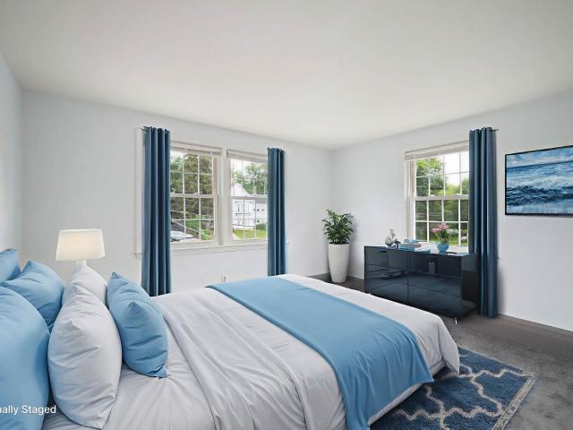 Condo for sale in Derry