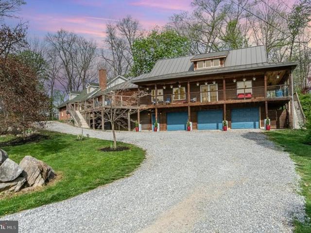 House for sale in Cumberland, Pennsylvania