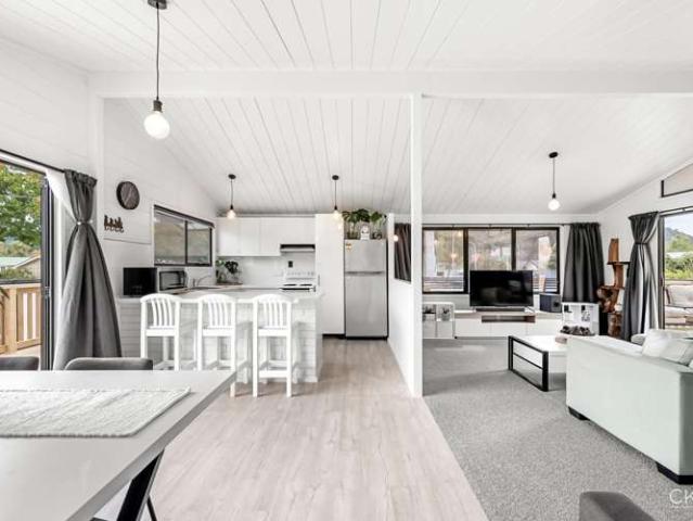 House for sale in Pauatahanui, Wellington