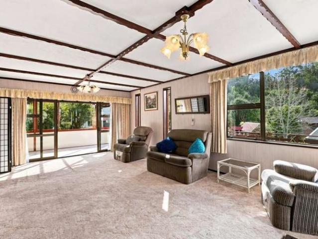 House for sale in Otakou