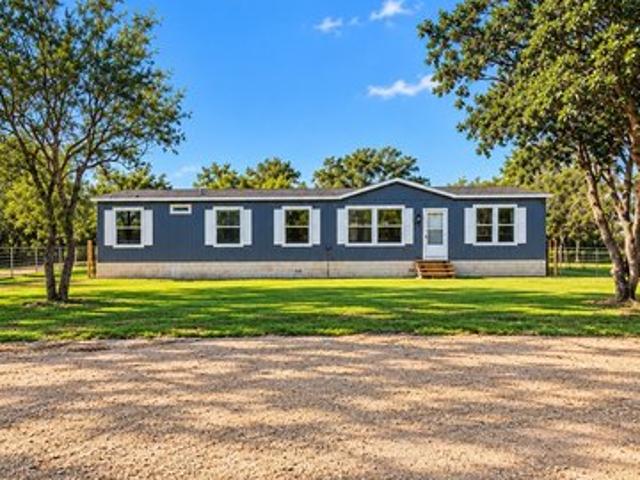 House for sale in La Vernia, Wilson County