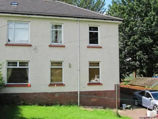 Apartment for rent in Scotstounhill, Scotstoun