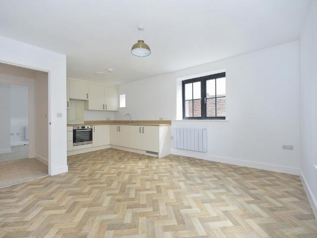 Apartment for rent in Cranleigh, Waverley