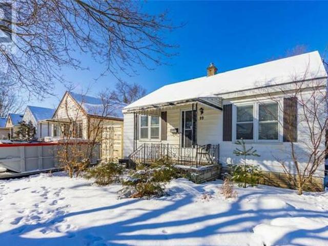 House for sale in London
