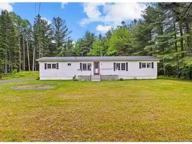 House for sale in Minto, Canning Parish