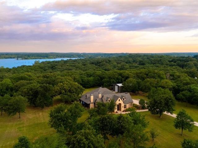 House for sale in Tioga, Texas