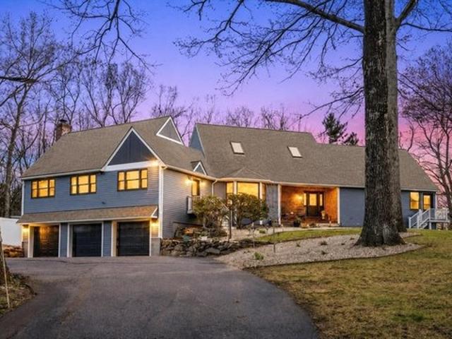 House for sale in Hampden, Massachusetts