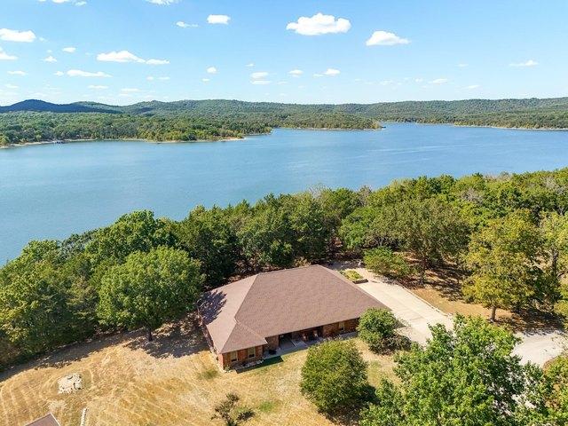 House for sale in Lampe, Stone County