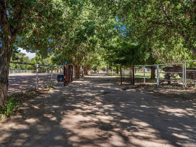 House for sale in La Ladera, Peralta