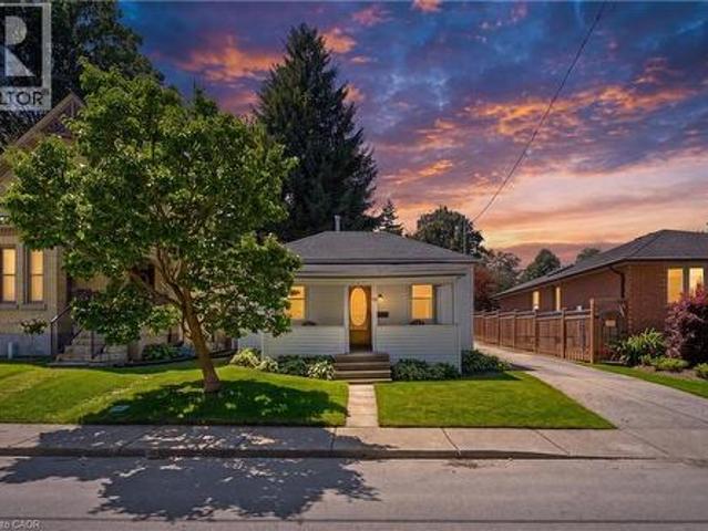 House for sale in Woodstock, Ontario