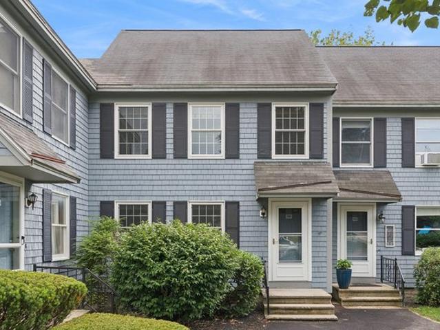 Townhouse for sale in Peaks Island, Maine