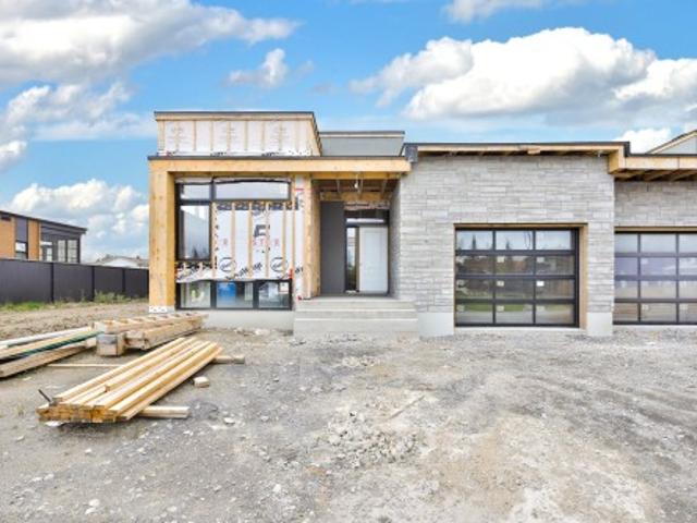 House for sale in Saint-jean-sur-richelieu, Quebec
