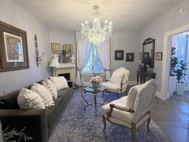Condo for sale in Pasadena, California