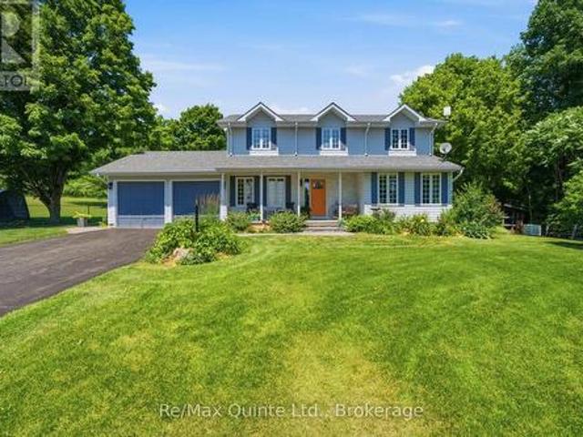 House for sale in Ontario