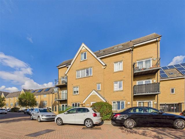 Apartment for rent in London Borough of Hillingdon, Greater London
