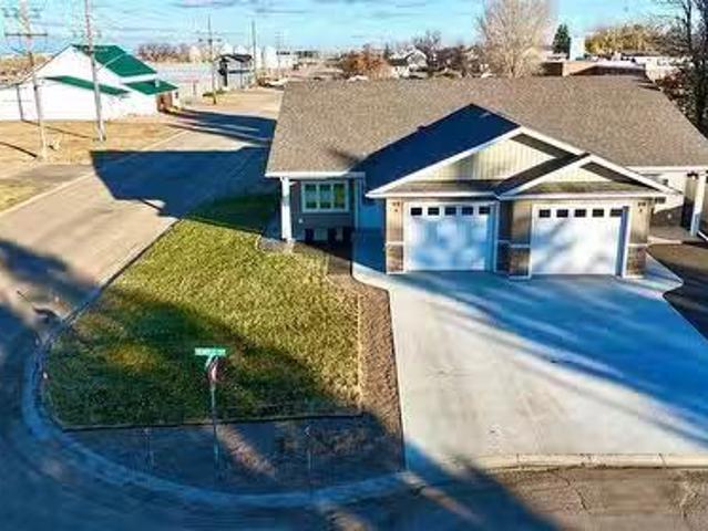 House for sale in Outlook, Saskatchewan