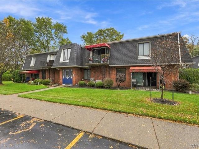 Condo for sale in Foxberry Apartments, Town of Amherst