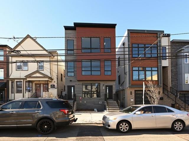 Condo for sale in Hudson, New Jersey
