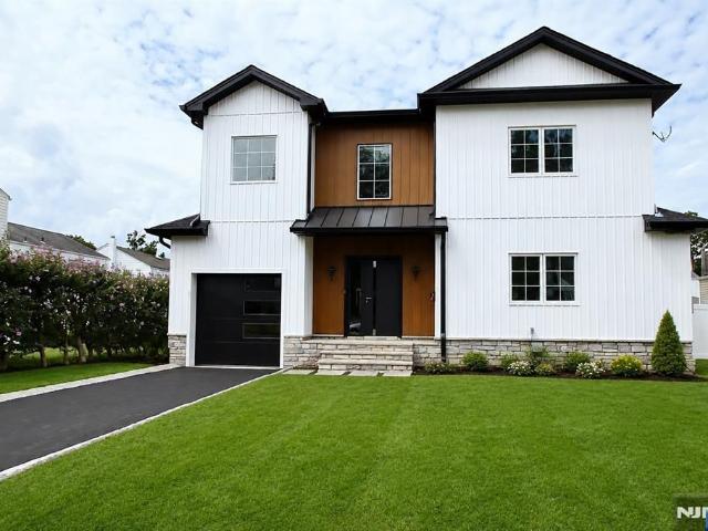 House for rent in Fair Lawn, New Jersey
