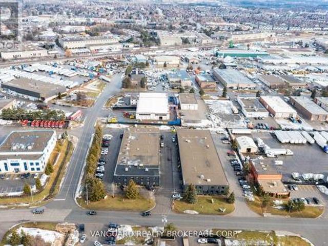 Commercial for rent in Caledon, Ontario