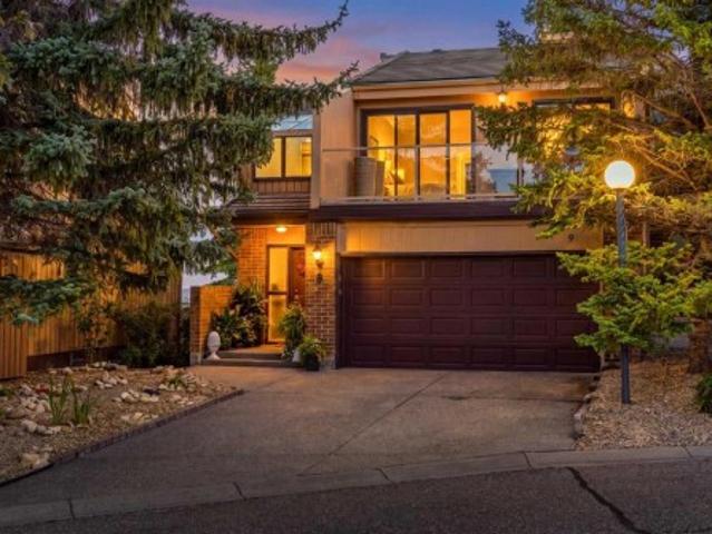 Townhouse for sale in Patterson, Calgary