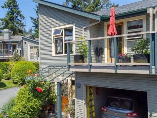 Townhouse for sale in British Columbia
