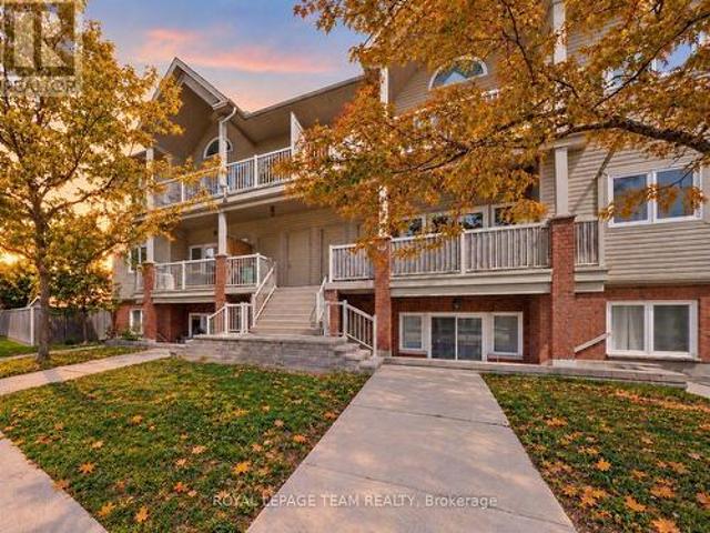 Condo for sale in Barrhaven East, Ottawa