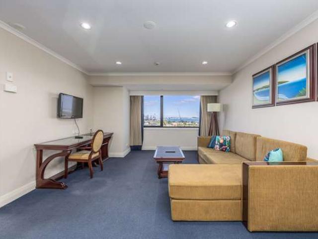 Apartment for sale in Takapuna, Oroua County