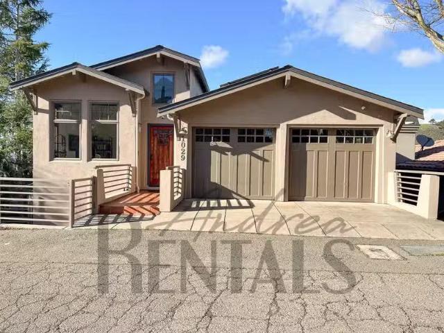 House for rent in Oakland
