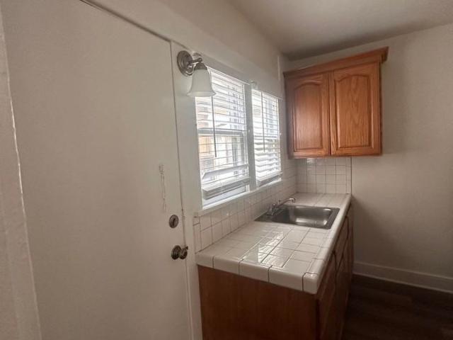 Apartment for rent in Long Beach, California