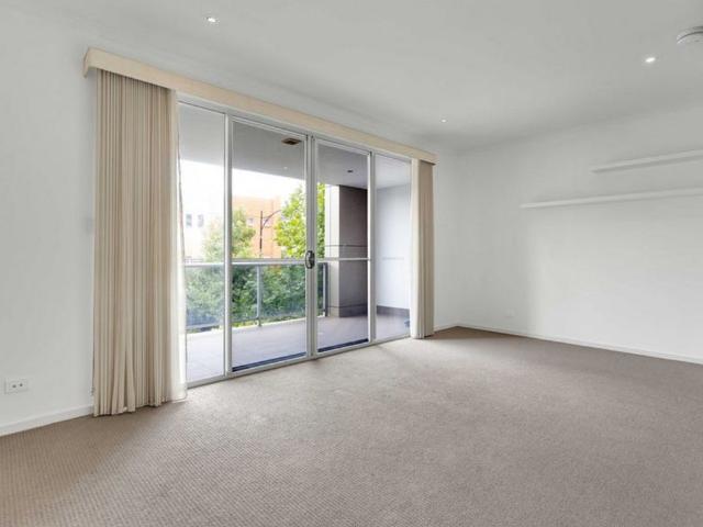 House for rent in Mawson Lakes, Adelaide