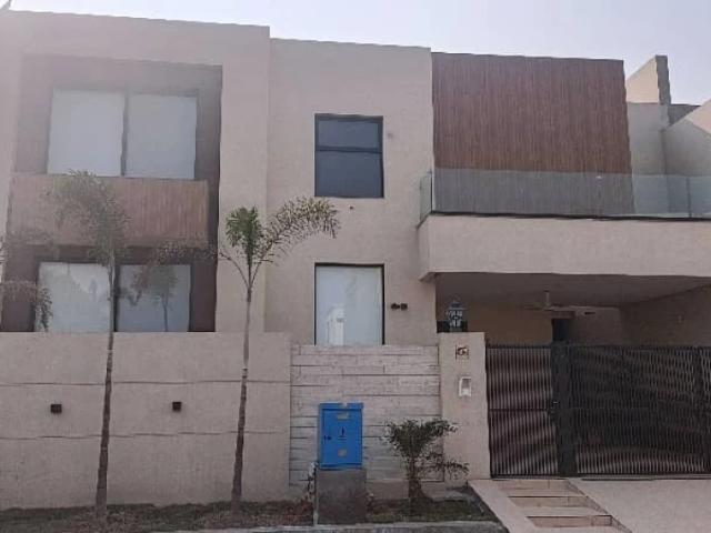 House for sale in Faisalabad, Islamabad Capital Territory
