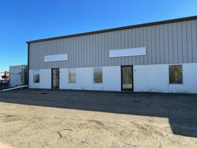 Commercial for rent in Alberta