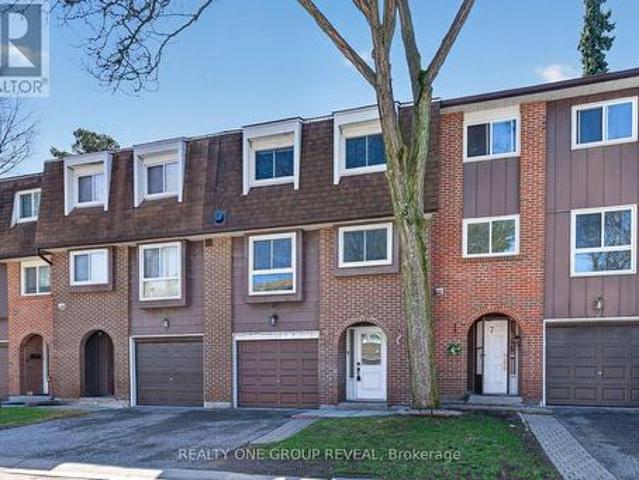 Townhouse for sale in Woburn, Ontario