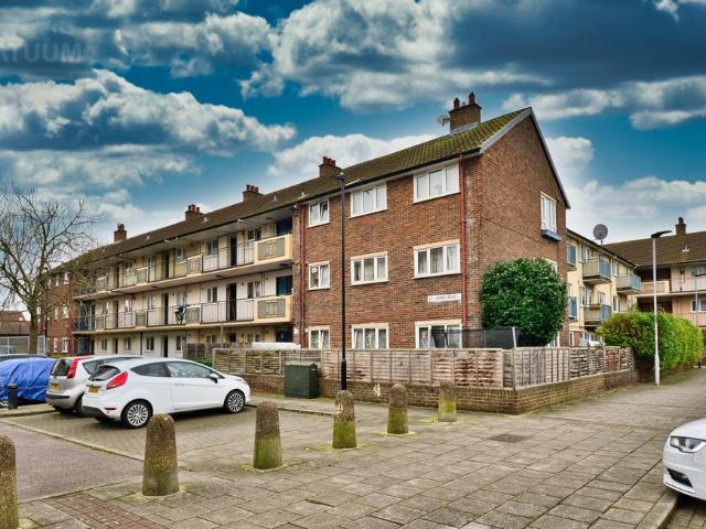 Apartment for rent in London Borough of Newham, Greater London
