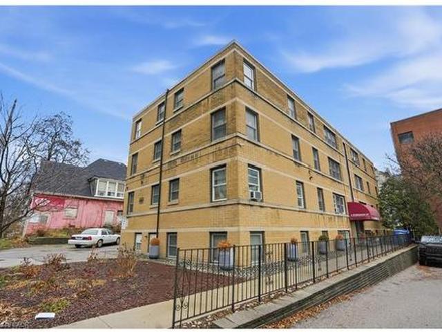 Condo for sale in Ancaster, Ontario