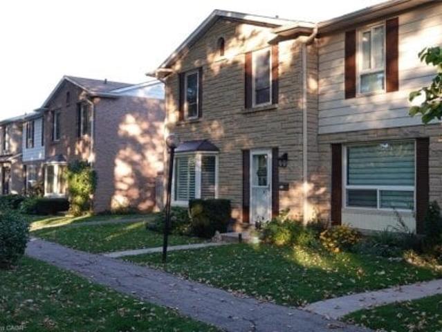 Townhouse for sale in Burlington, Ontario