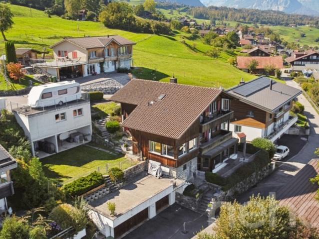 Einfamilienhaus kaufen in Oertlimatt (Krattigen), Krattigen