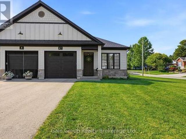 Townhouse for sale in Norwich, Ontario