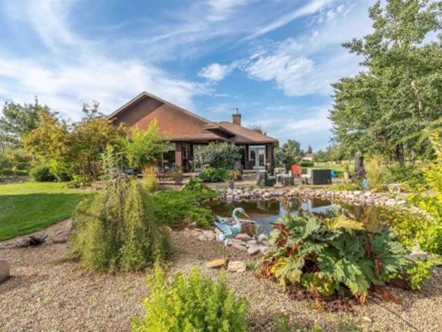 House for sale in Alberta