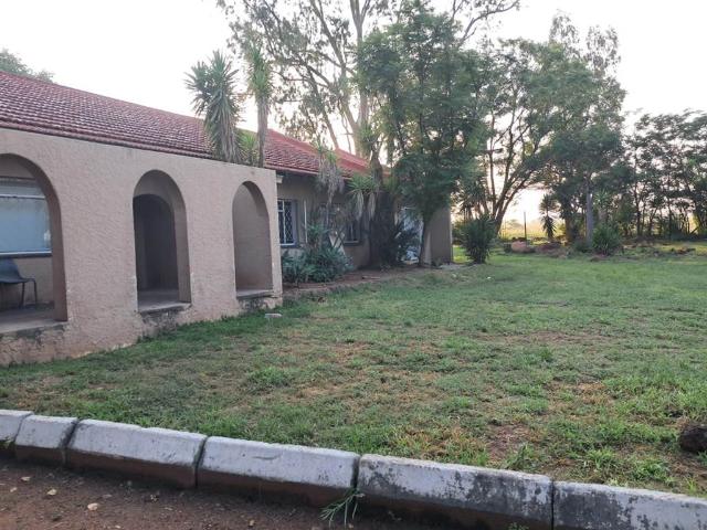 Farm for sale in Waterkloof, Gauteng