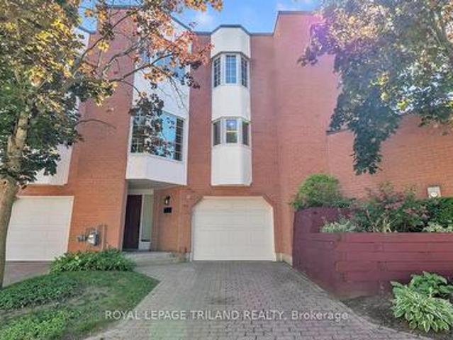 Townhouse for sale in Arva, Ontario