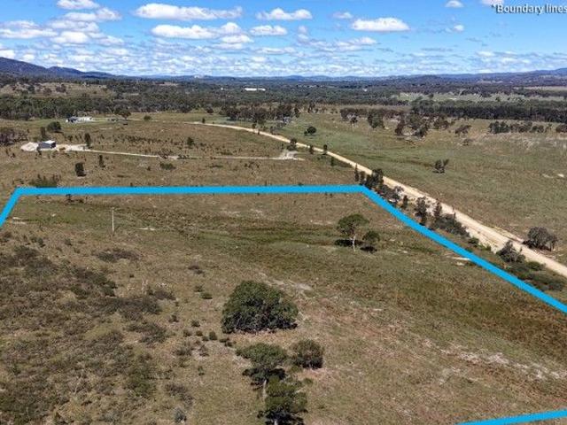 Cottage for sale in Jennings, New South Wales