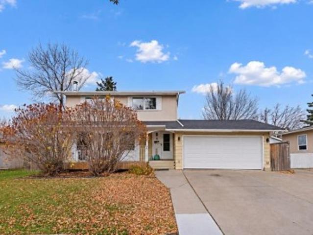 House for sale in Akinsdale, St. Albert