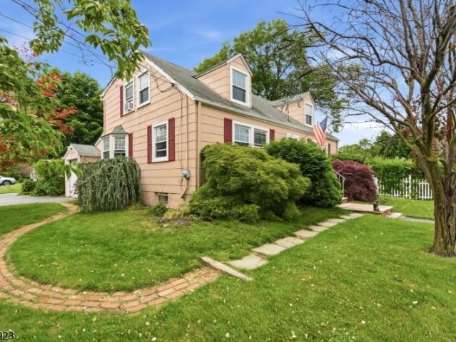 House for sale in Pequannock, New Jersey