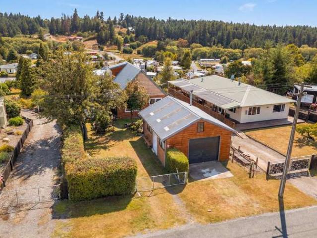 House for sale in Otakou